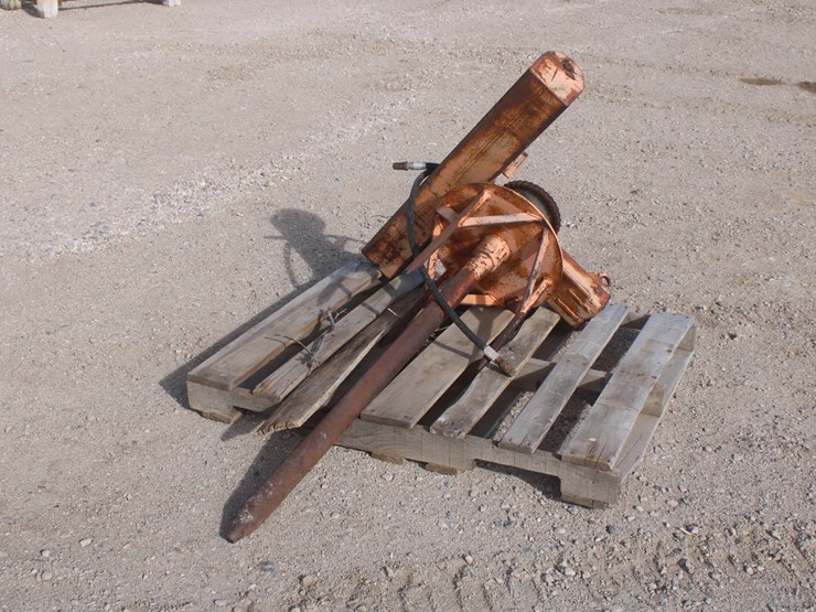 #2077-•-3-point-hay-unroller-image-3