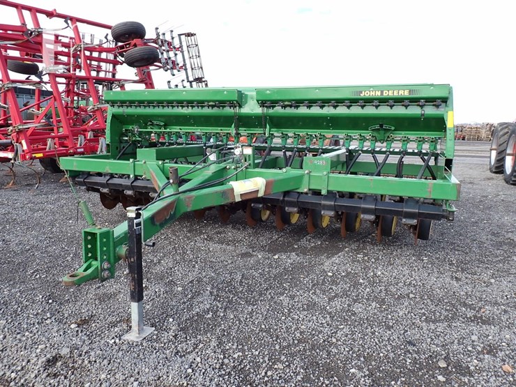 john-deere-750-image-1