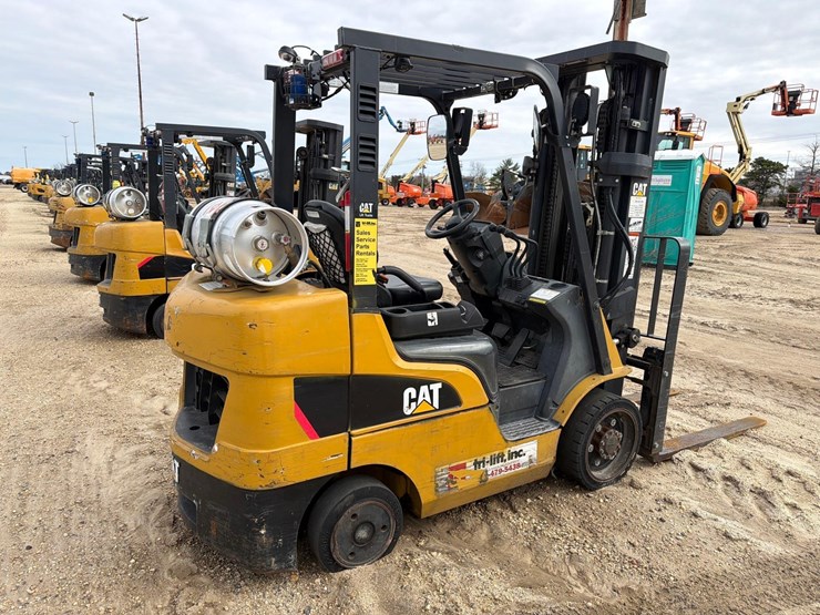 2021-caterpillar-2c6000-image-7