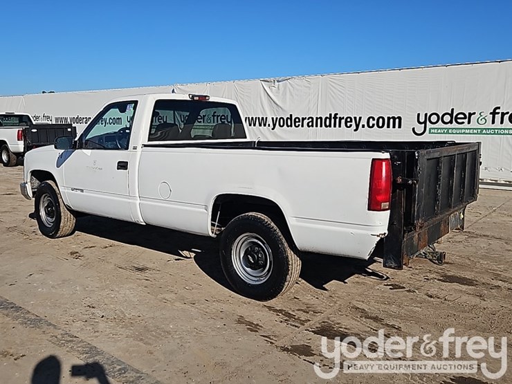 1995-chevrolet-1500-image-3