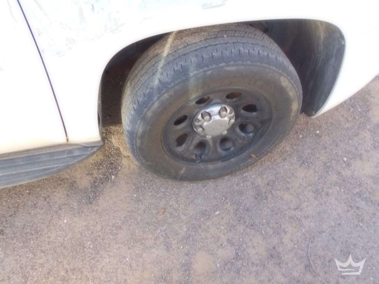 2014-chevrolet-tahoe-image-10