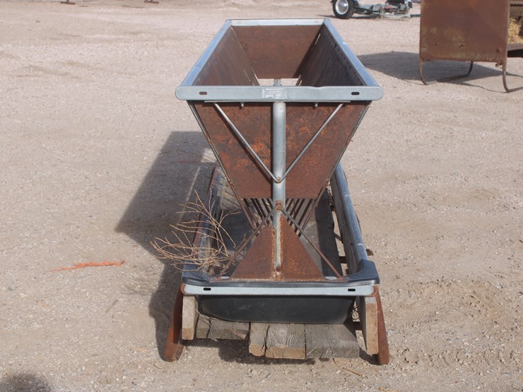 #2073-•-behlen-country-sheep-and-goat-hay-and-grain-feeder-image-2