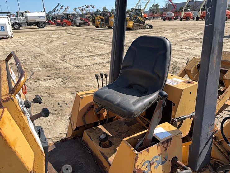 2020-chevrolet-2500-image-8