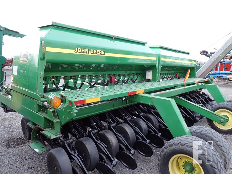 john-deere-1560-image-10