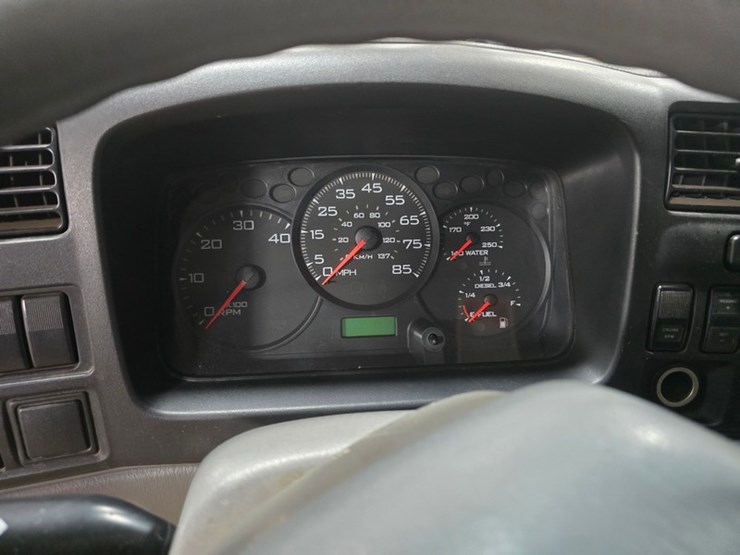 2007-ford-lcf-image-23