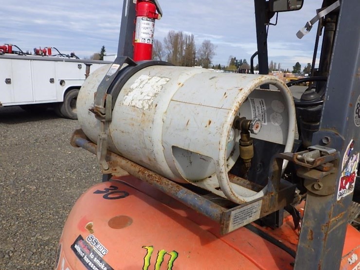 toyota-2gfcu15-forklift-image-24