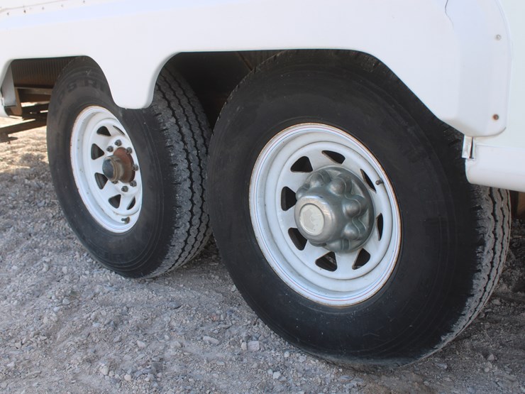 #3041-•-2002-king-of-the-road-royalite-34ft-camper-trailer-image-21