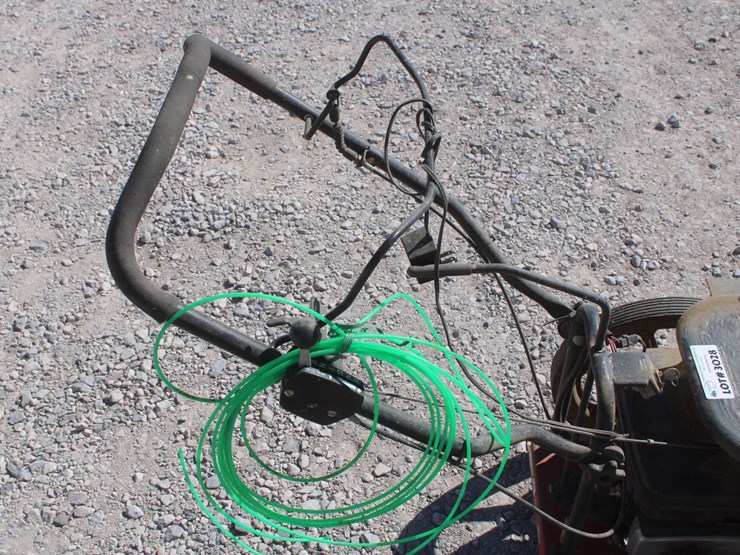 #3028-•-troy-bilt-trimmer/-mower-image-8