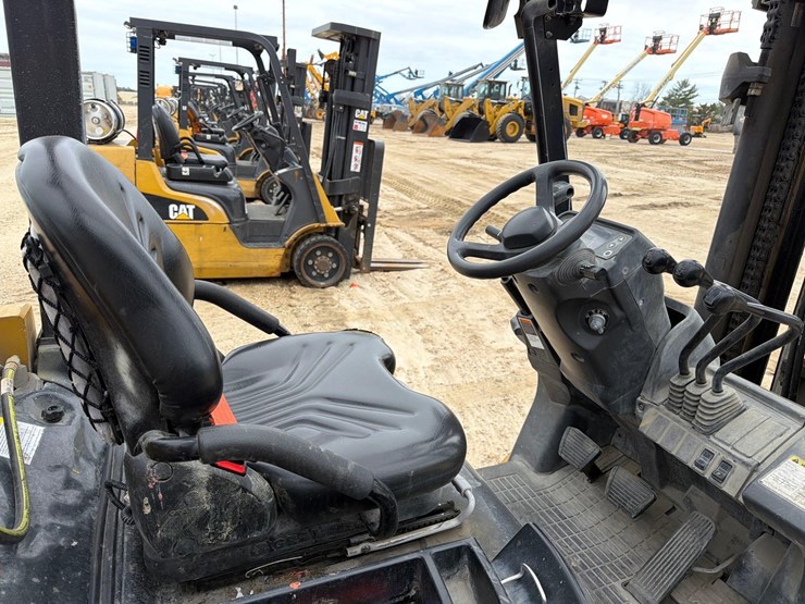 2021-caterpillar-2c6000-image-9