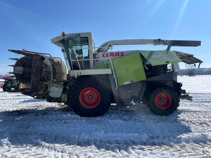 claas-830-image-48