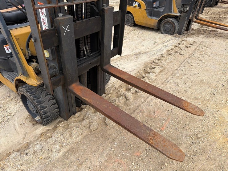 2021-caterpillar-2c6000-image-5