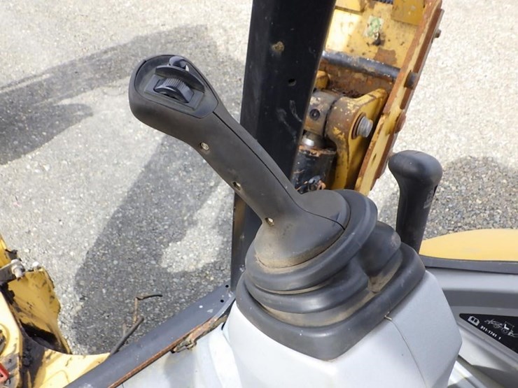 2014-caterpillar-430f-it-image-50