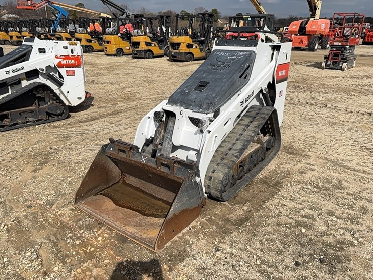 2016-bobcat-mt85-image-1