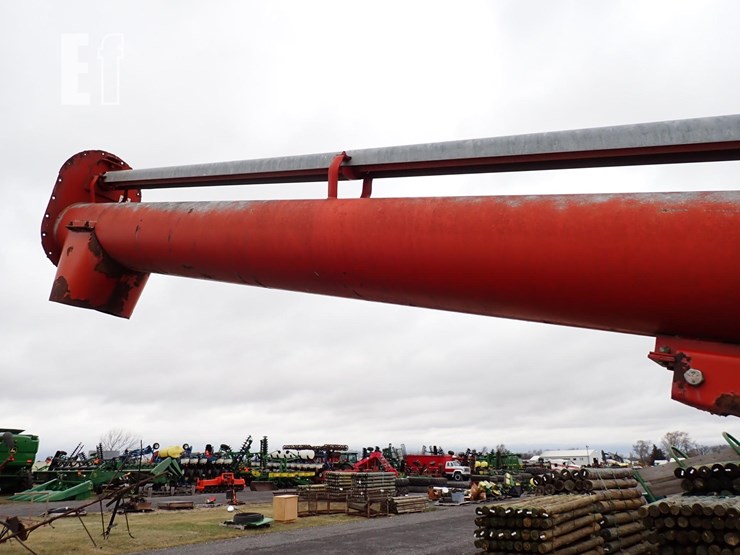 buhler-farm-king-1031-image-8