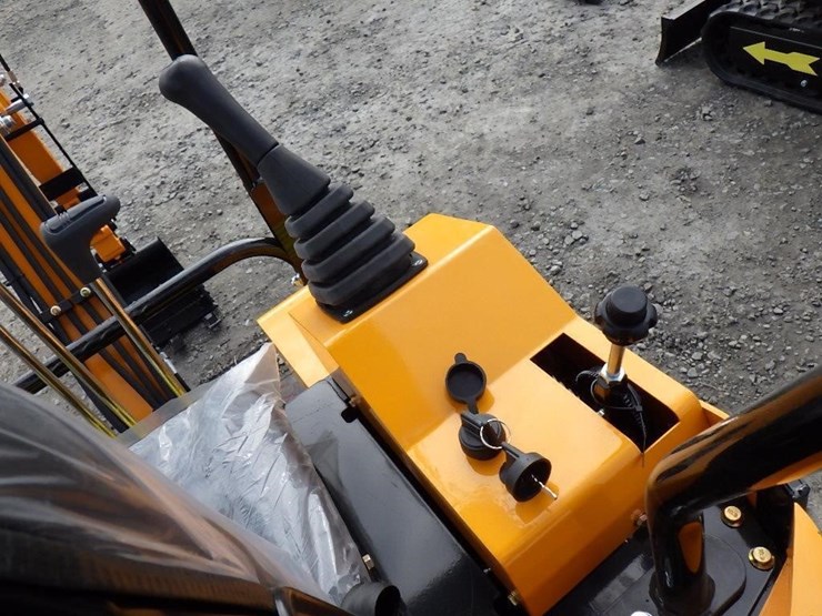 2026-vicsec-15-hydraulic-excavator-image-21