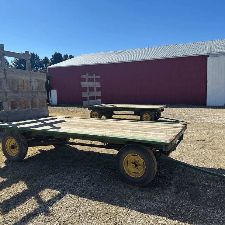Hayrack 7' x 14' w/JD Gear & Hoist