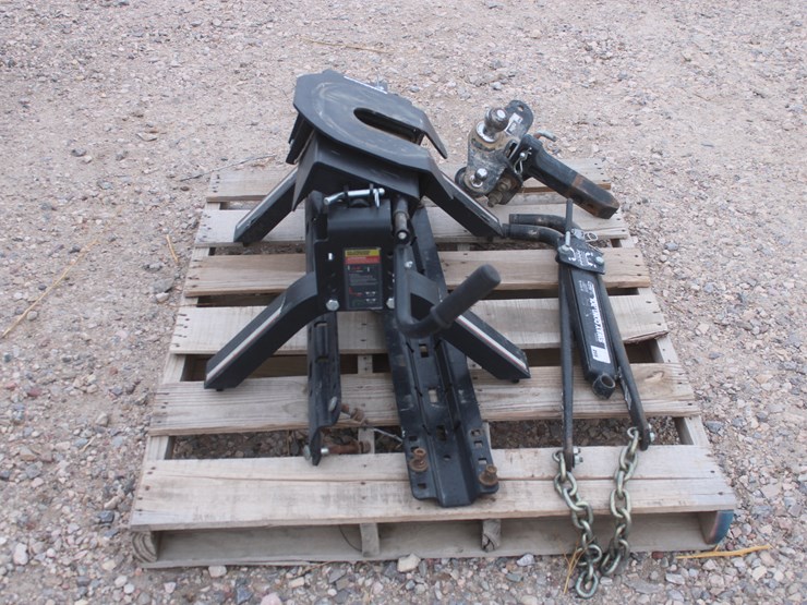 #3001-•-5th-wheel-camper-hitch-image-4