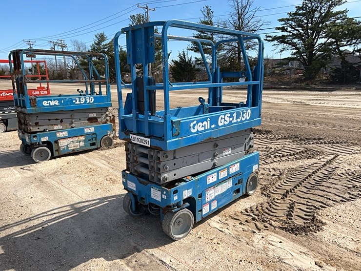 genie-gs1930-image-1