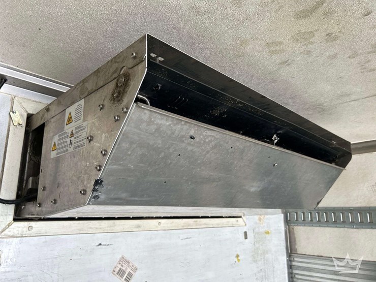 2018-freightliner-m2-106-image-26