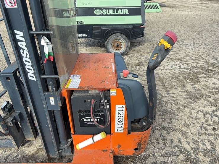 2017-sullair-185dpq-image-5