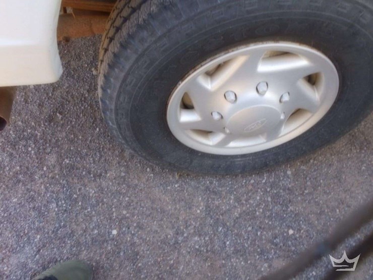 2006-ford-e350-image-10