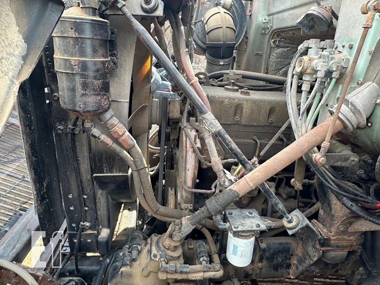 1900-white/gmc-fuel-truck-9618-image-22