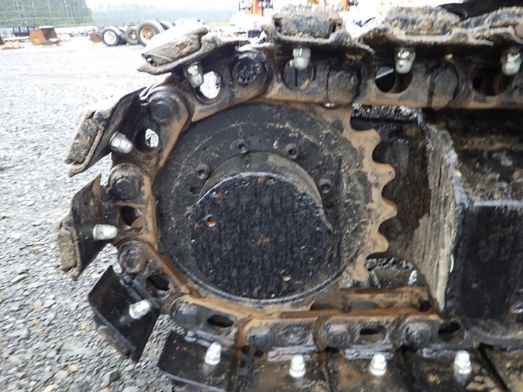 2013-yanmar-vio35-5b-image-30