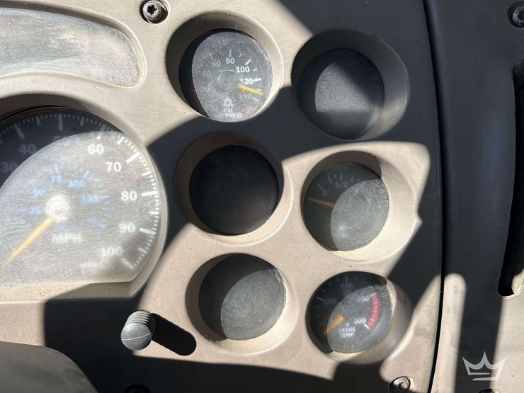 2004-mack-613-concrete-mixing-truck-image-16