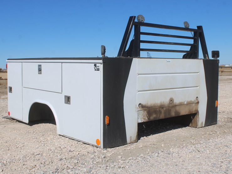 #3045-•-reading-tool-body-pickup-bed-image-24