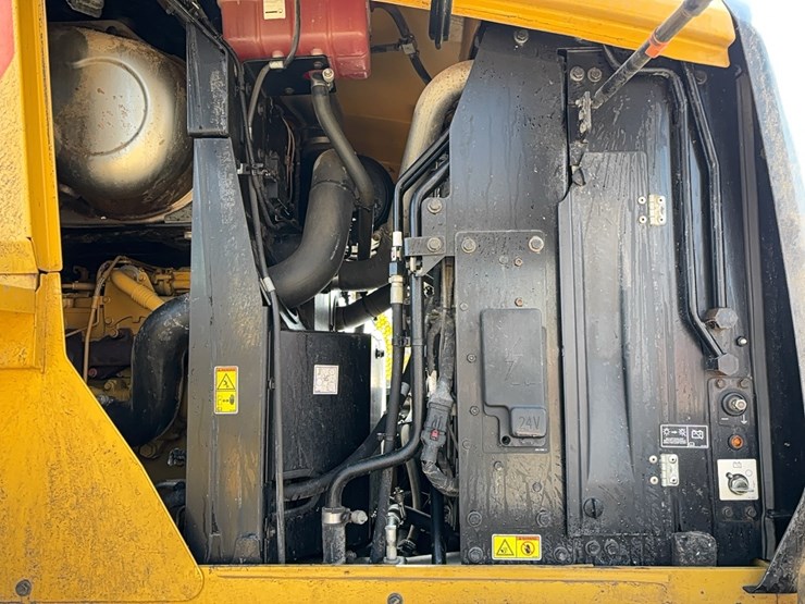 2018-caterpillar-938m-image-6