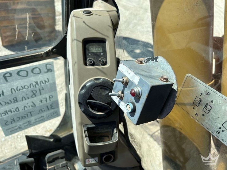 2008-case-cx240b-image-14