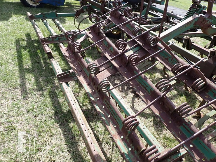 john-deere-1010-image-6