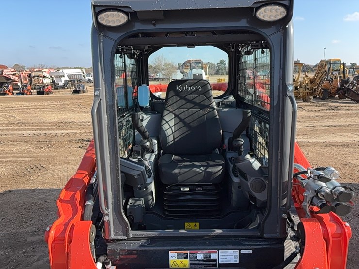 2023-caterpillar-289d3-image-14