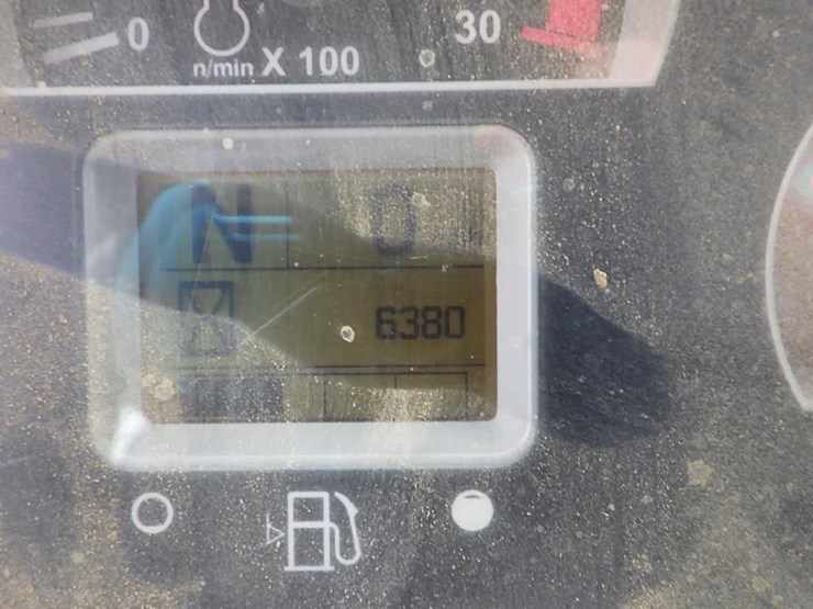 caterpillar-930k-image-36