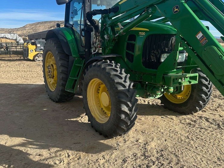 2011-john-deere-7530-image-8