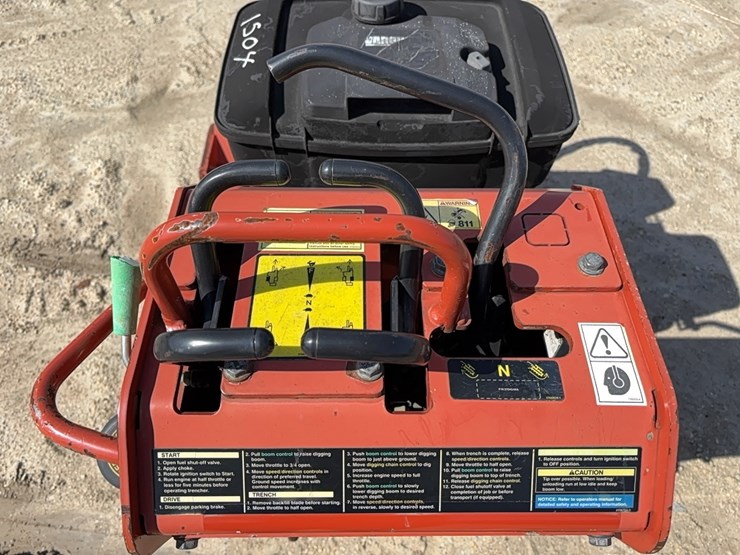 ditch-witch-c16-image-12