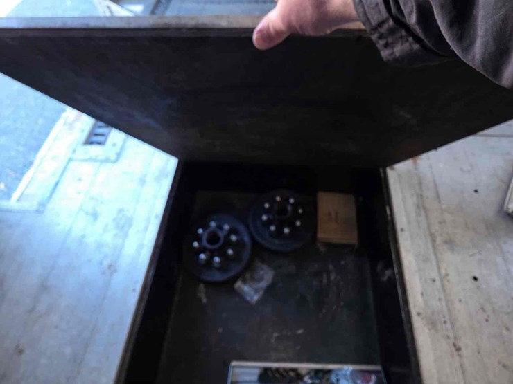 2013-53'-united-expressline-toy-hauler-*bid-is-pending*-image-16