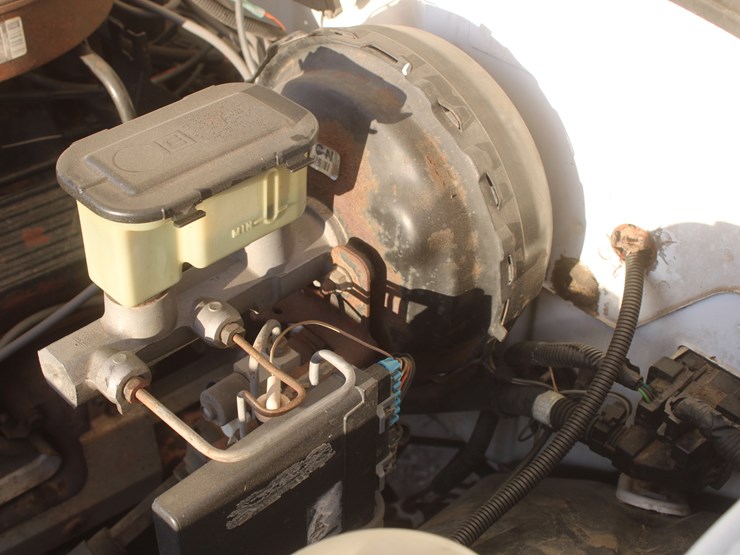 #3038-•-1992-gmc-seirra-single-cab-pickup-image-72