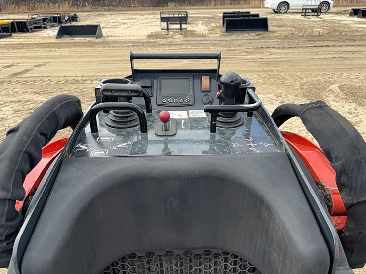 2022-kubota-scl1000-image-6