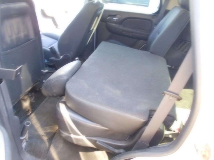 2013-chevrolet-tahoe-image-5