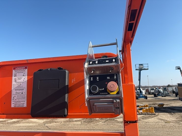 2017-snorkel-s4732e-image-6