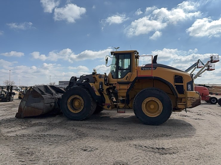 2018-volvo-l260h-image-5