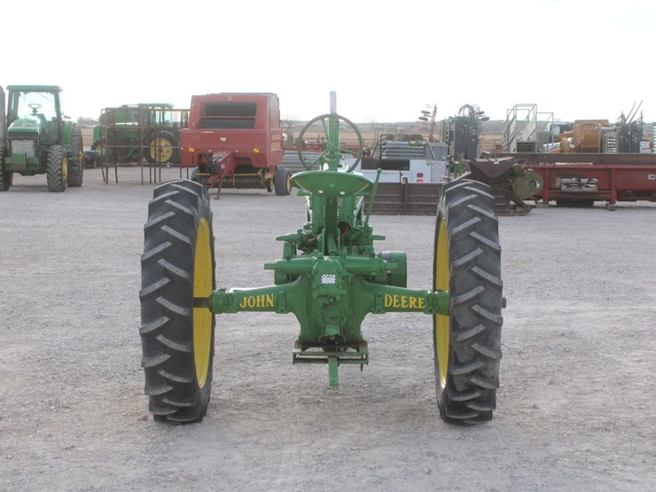john-deere-b-image-7