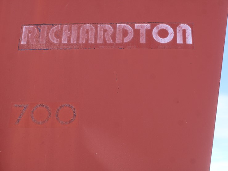 700-richardton-700-image-24