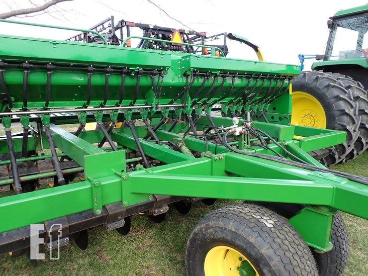 john-deere-750-image-4