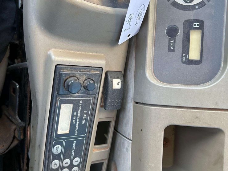 2008-case-cx240b-image-18