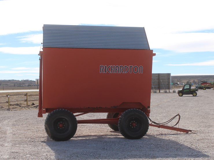 700-richardton-700-image-7