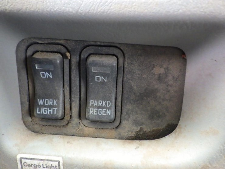 2011-international-durastar-4300-image-31