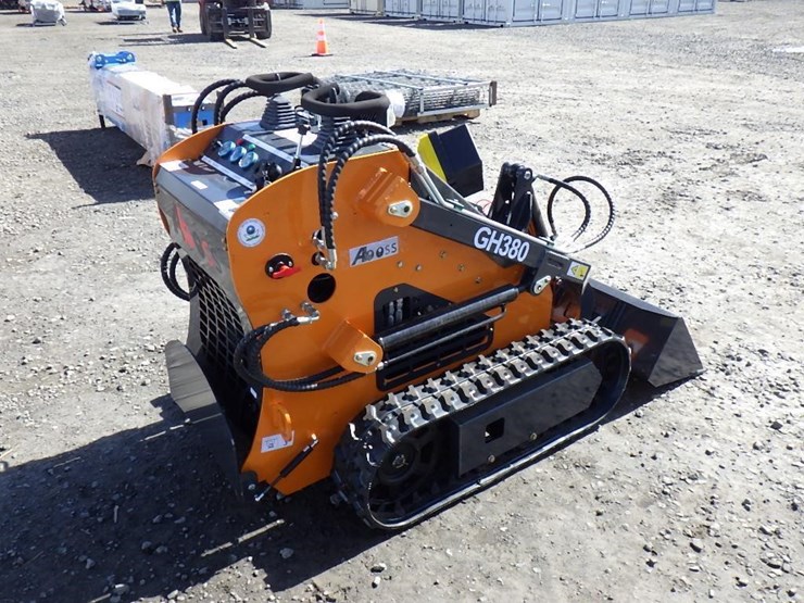 2025-aboss-gh380-skid-steer-tracked-loader-image-3