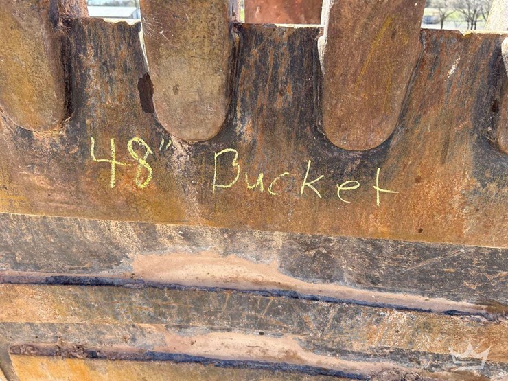 2008-case-cx240b-image-25